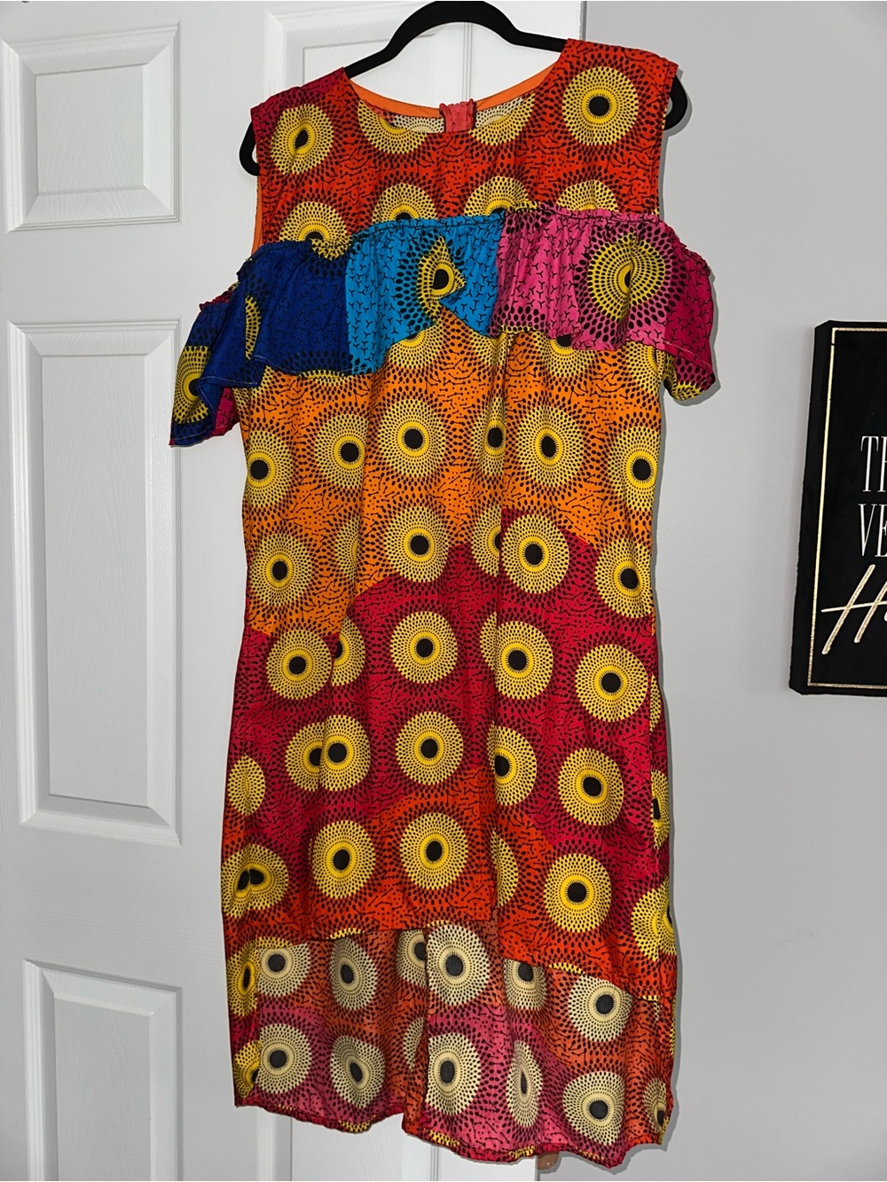 Colorful Cold-Shoulder Sunburst Print Dress